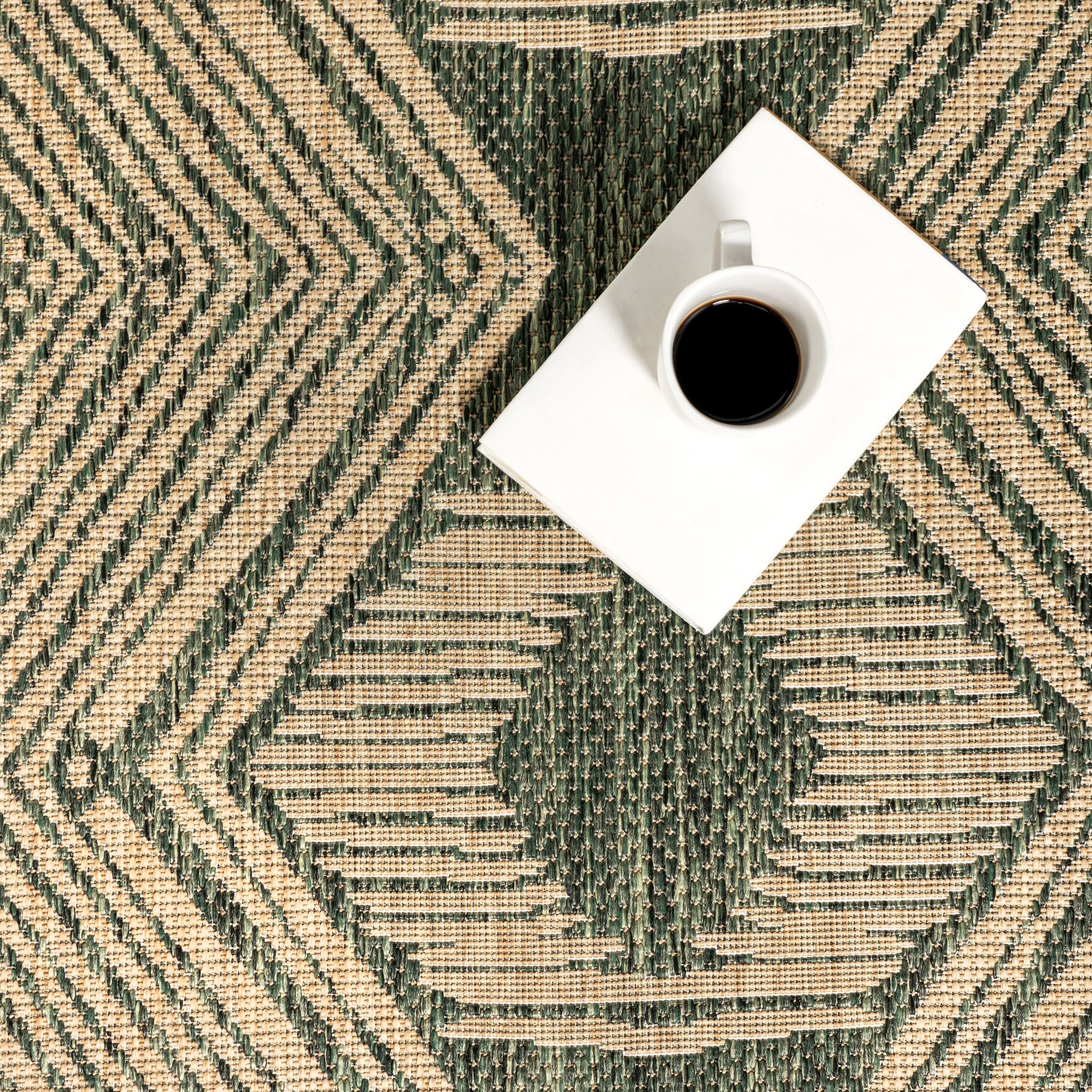 Iris Totem Indoor/Outdoor Flatweave Rug | Green