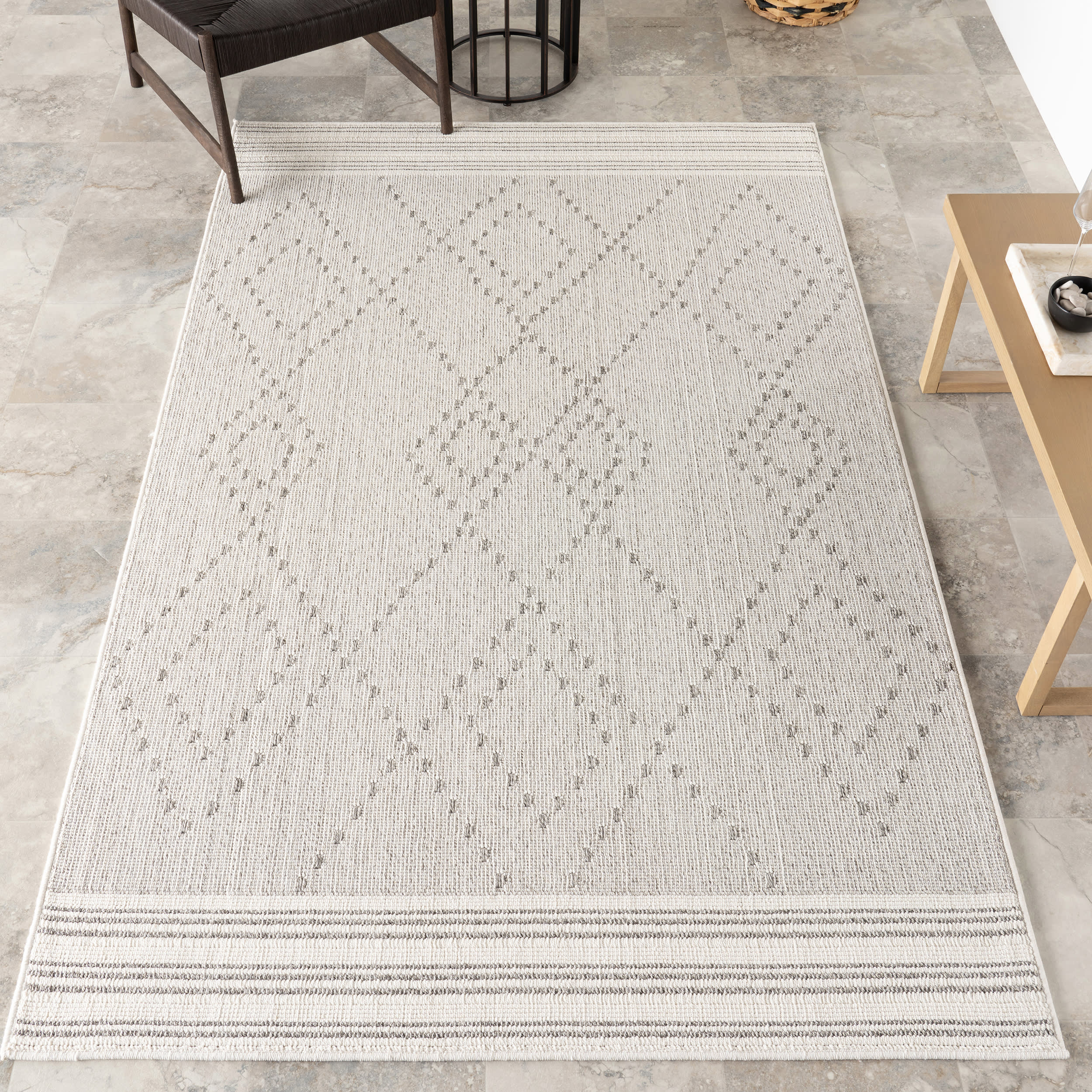 Ellianna Striped Trellis Indoor/Outdoor Rug | Light Grey