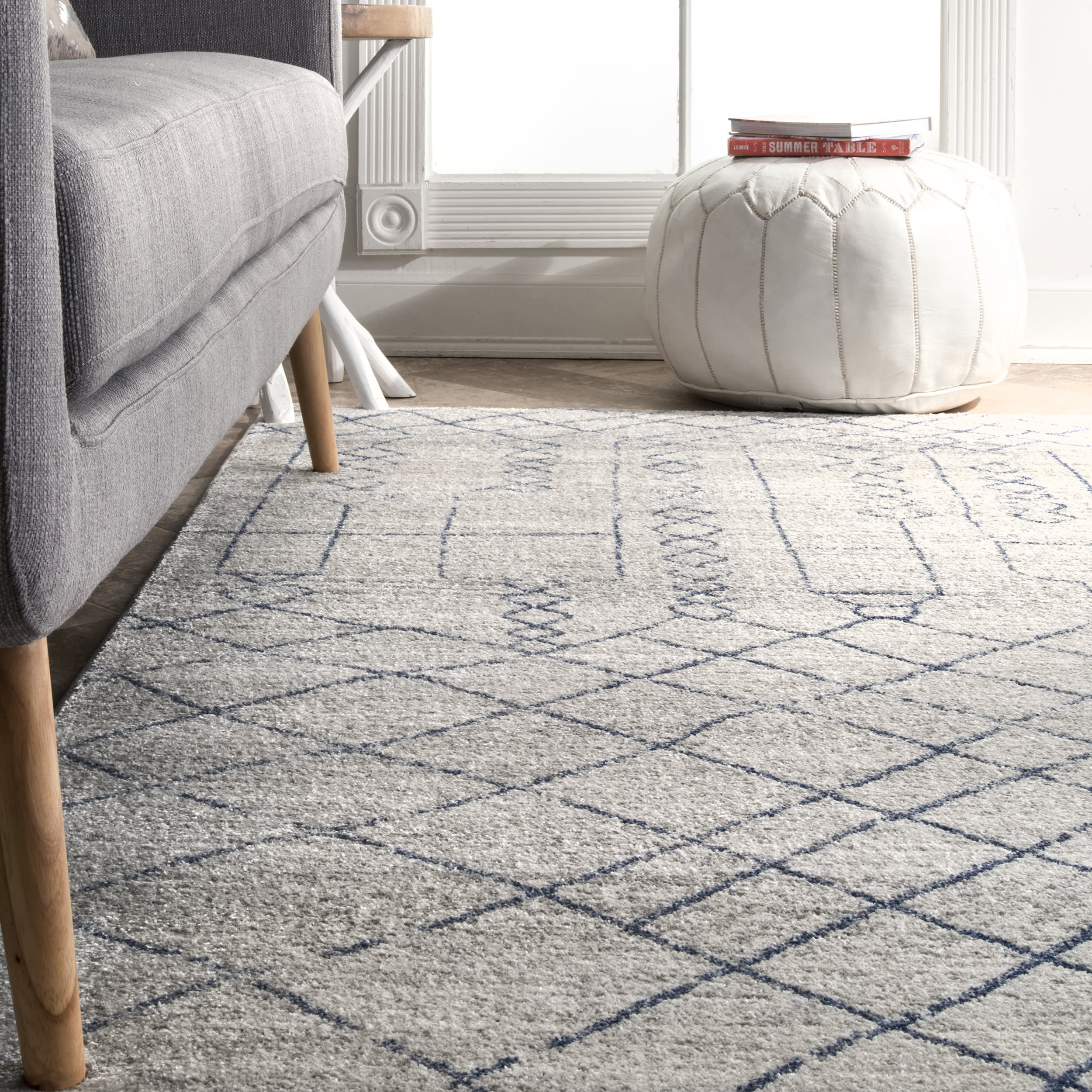 Flannery Modern Trellis Rug | Grey