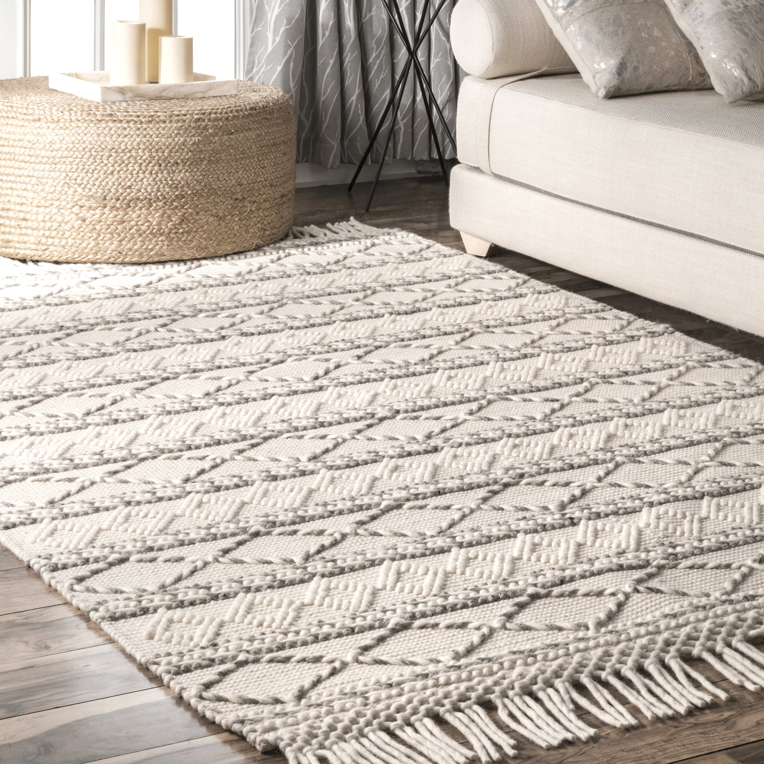 Textured Diamond Rug | Ivory