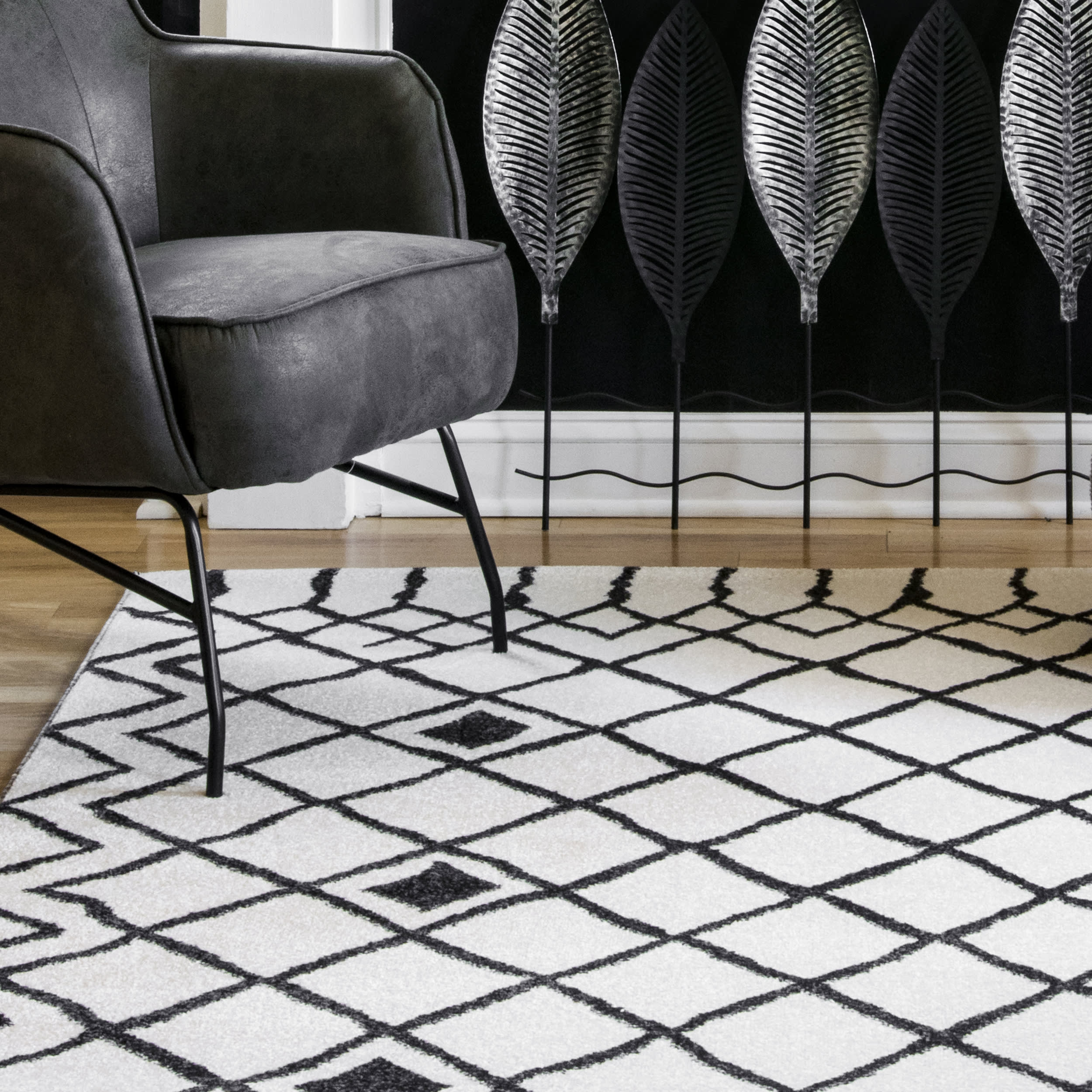 Wavy Diamond Lattice Rug | Grey