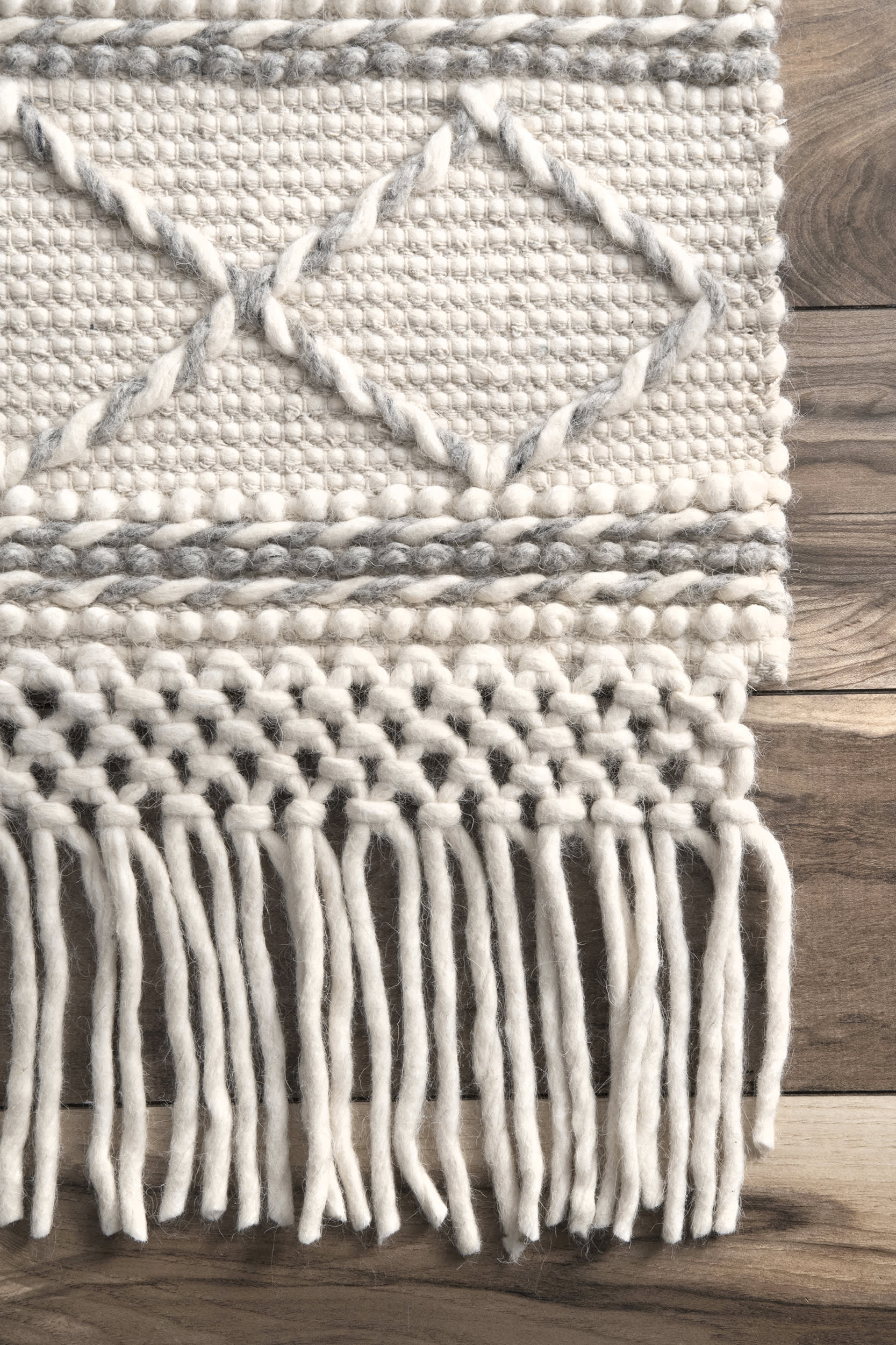 Textured Diamond Rug | Ivory