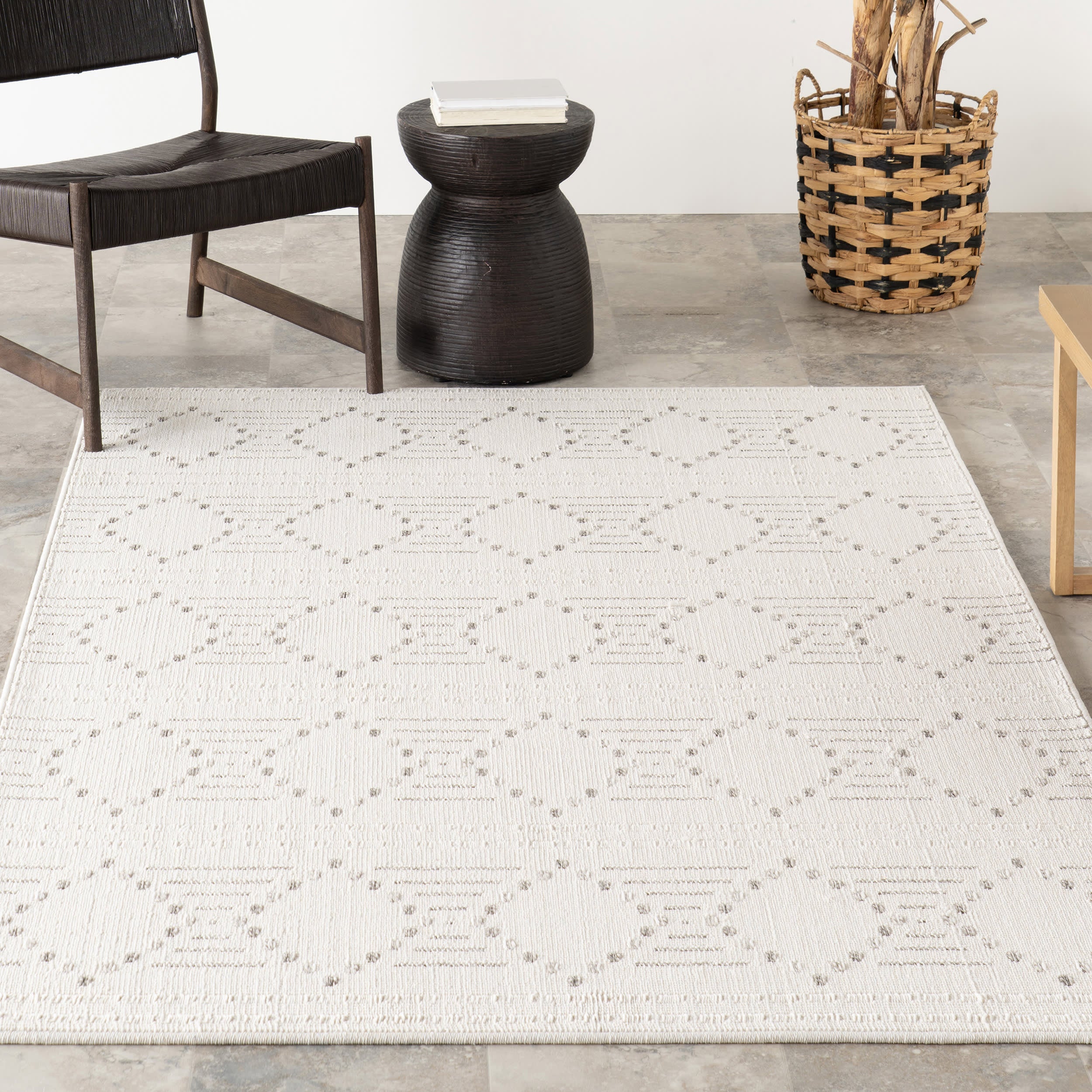 Yareli Hourglass Diamond Indoor/Outdoor Rug | Cream