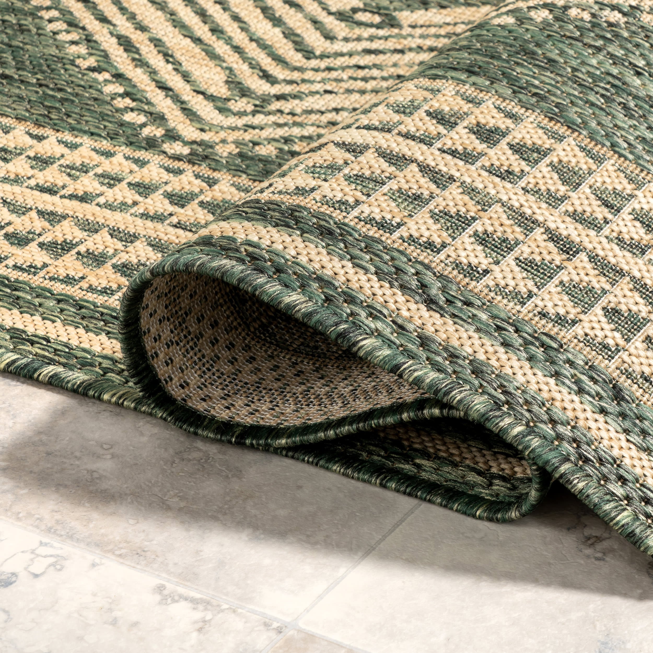 Iris Totem Indoor/Outdoor Flatweave Rug | Green