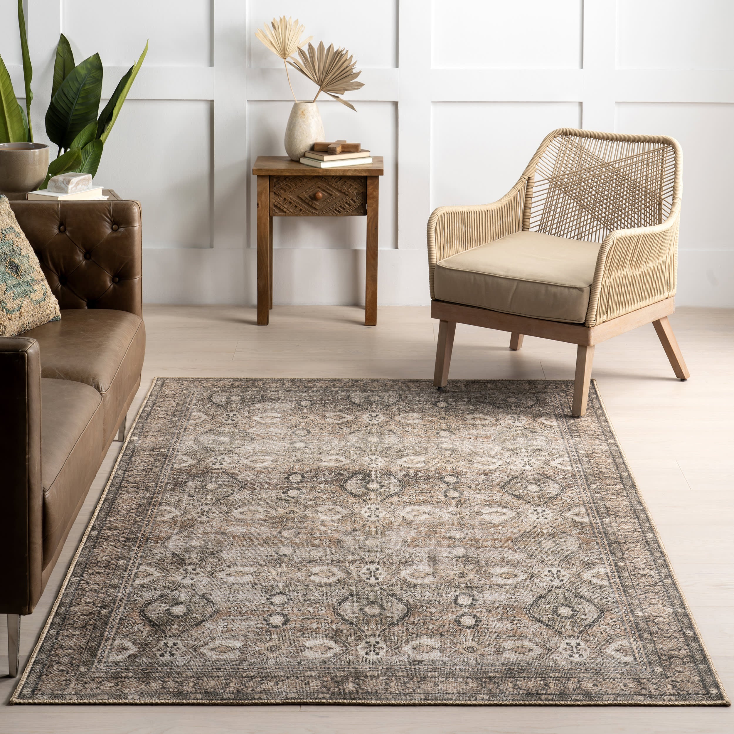 Chester Antiqued Jute-Blend Rug | Brown