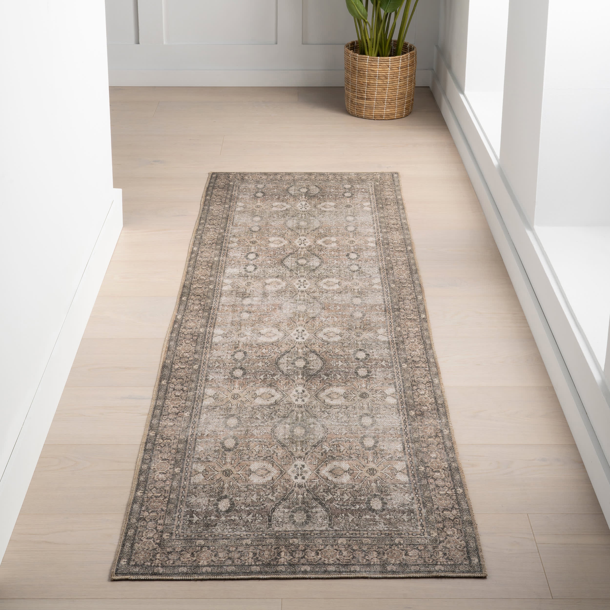 Chester Antiqued Jute-Blend Rug | Brown