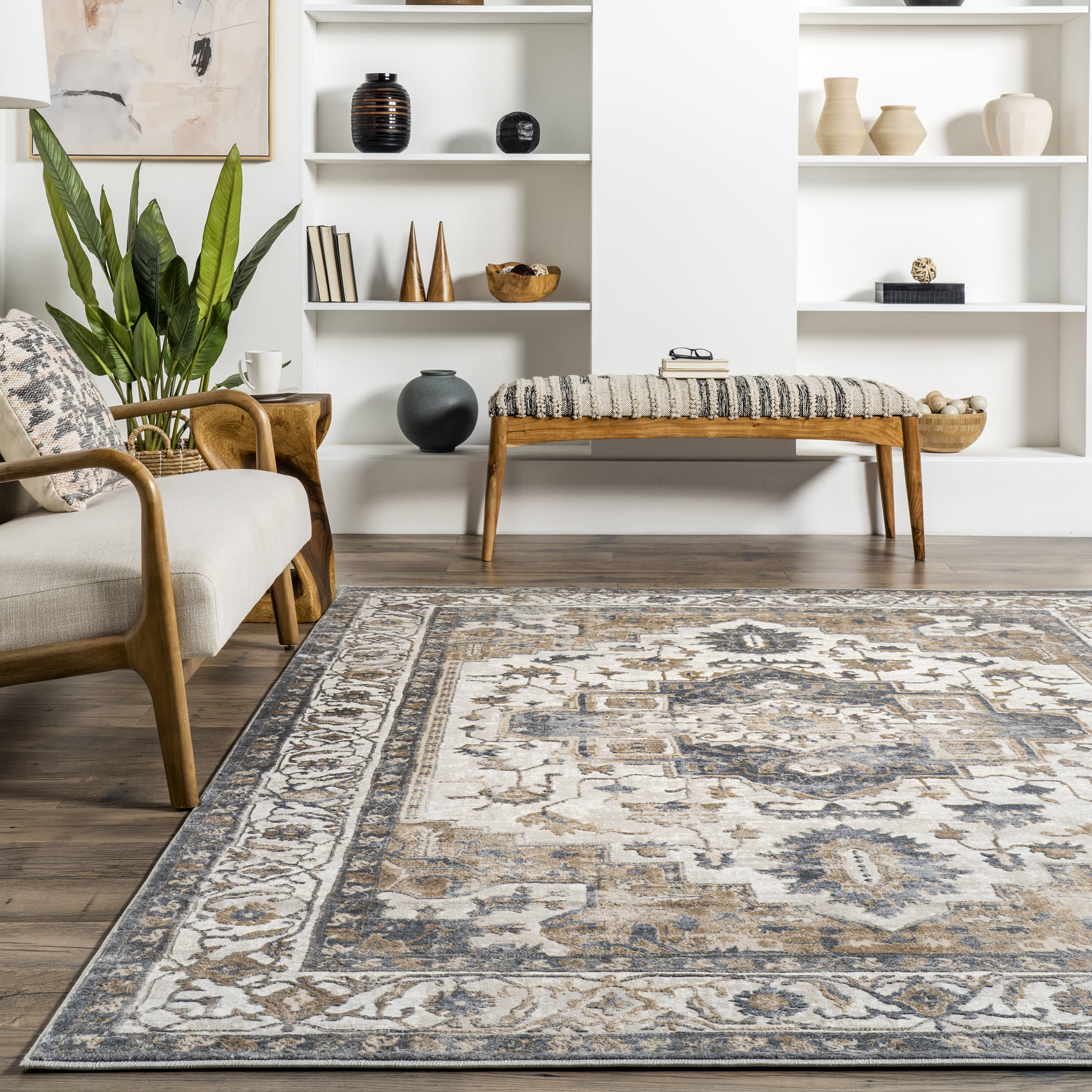 Crested Venetian Rug | Beige