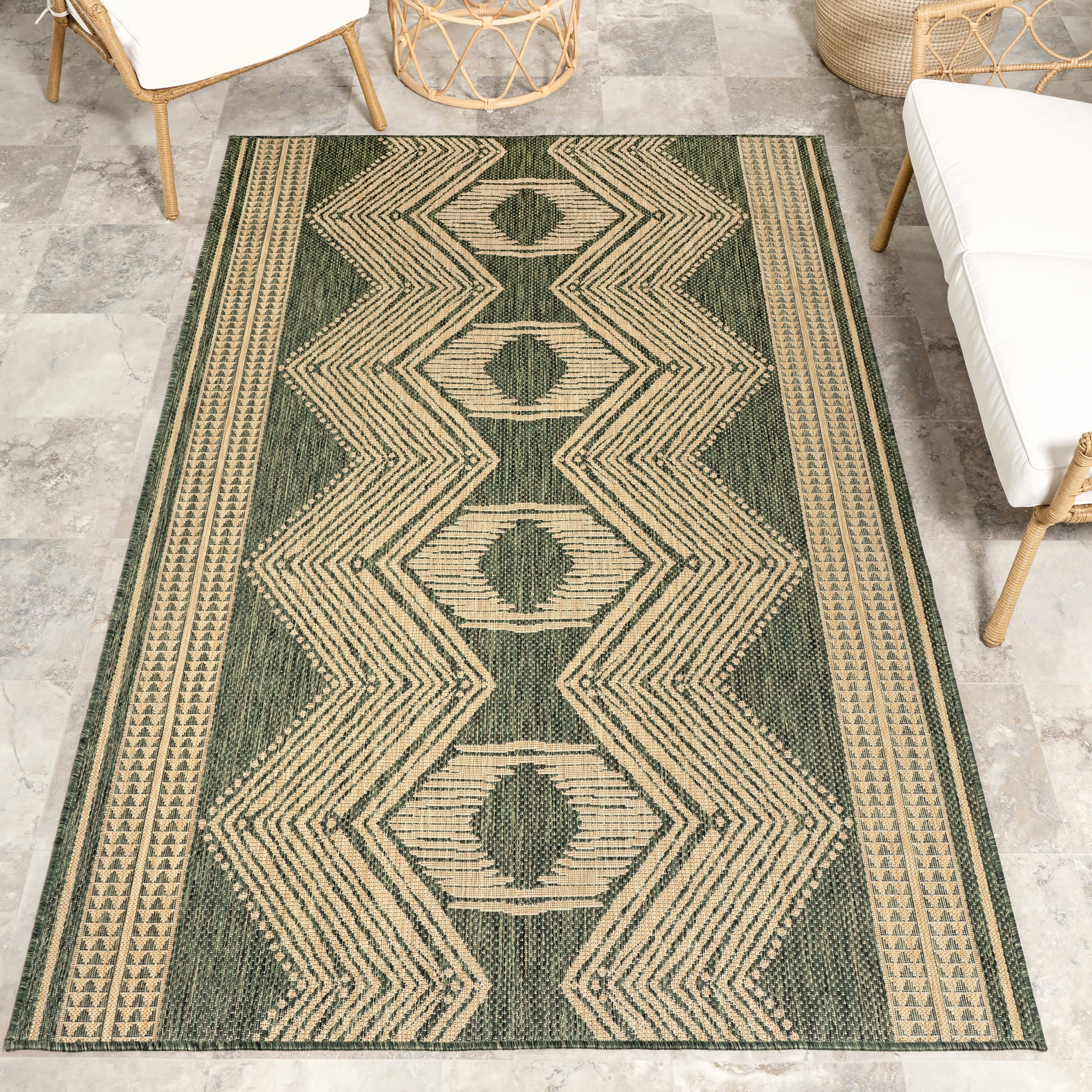 Iris Totem Indoor/Outdoor Flatweave Rug | Green