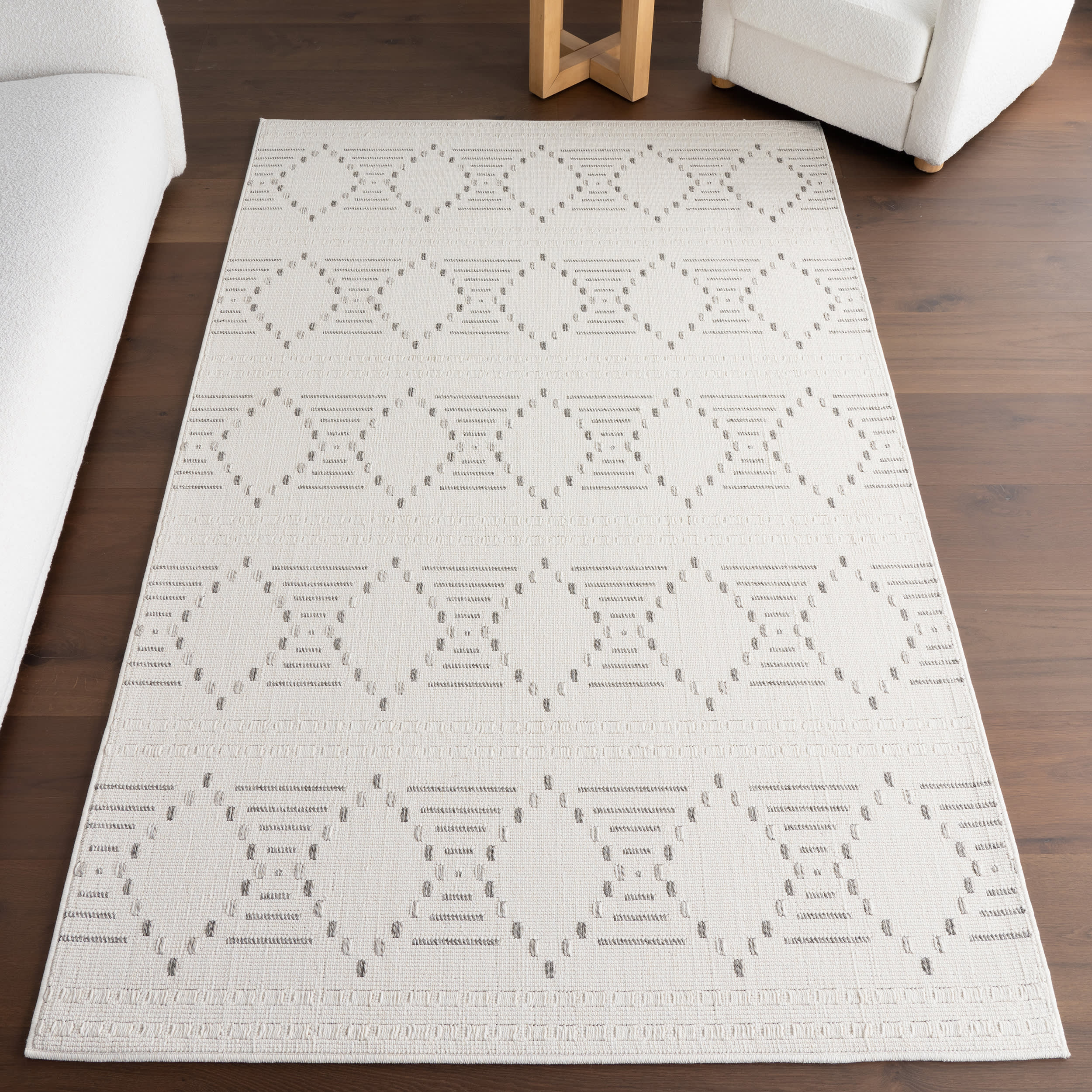 Yareli Hourglass Diamond Indoor/Outdoor Rug | Cream