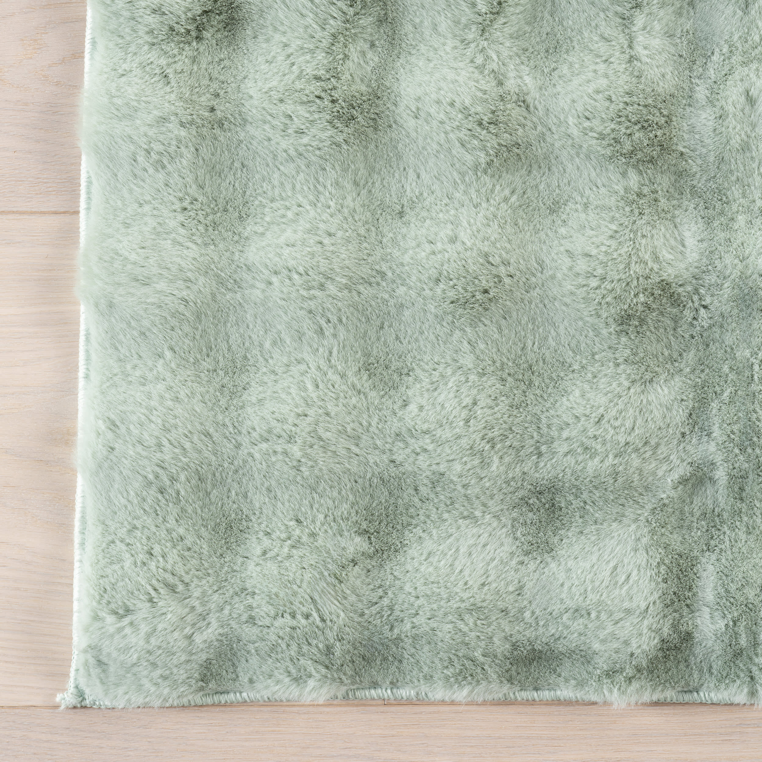 Ivana Checkered Plush Cloud Washable Rug | Green