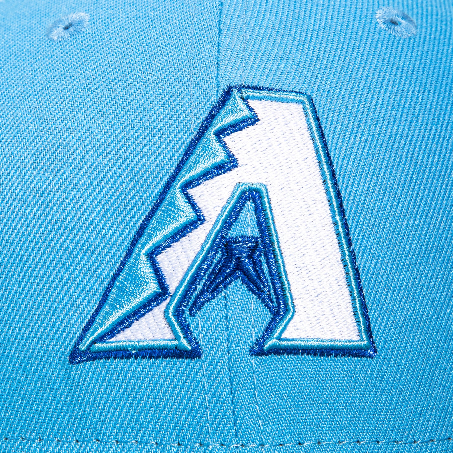 New Era 59Fifty Caribbean Waters Arizona Diamondbacks 2023 World Series Patch A Hat - Light Blue, Teal