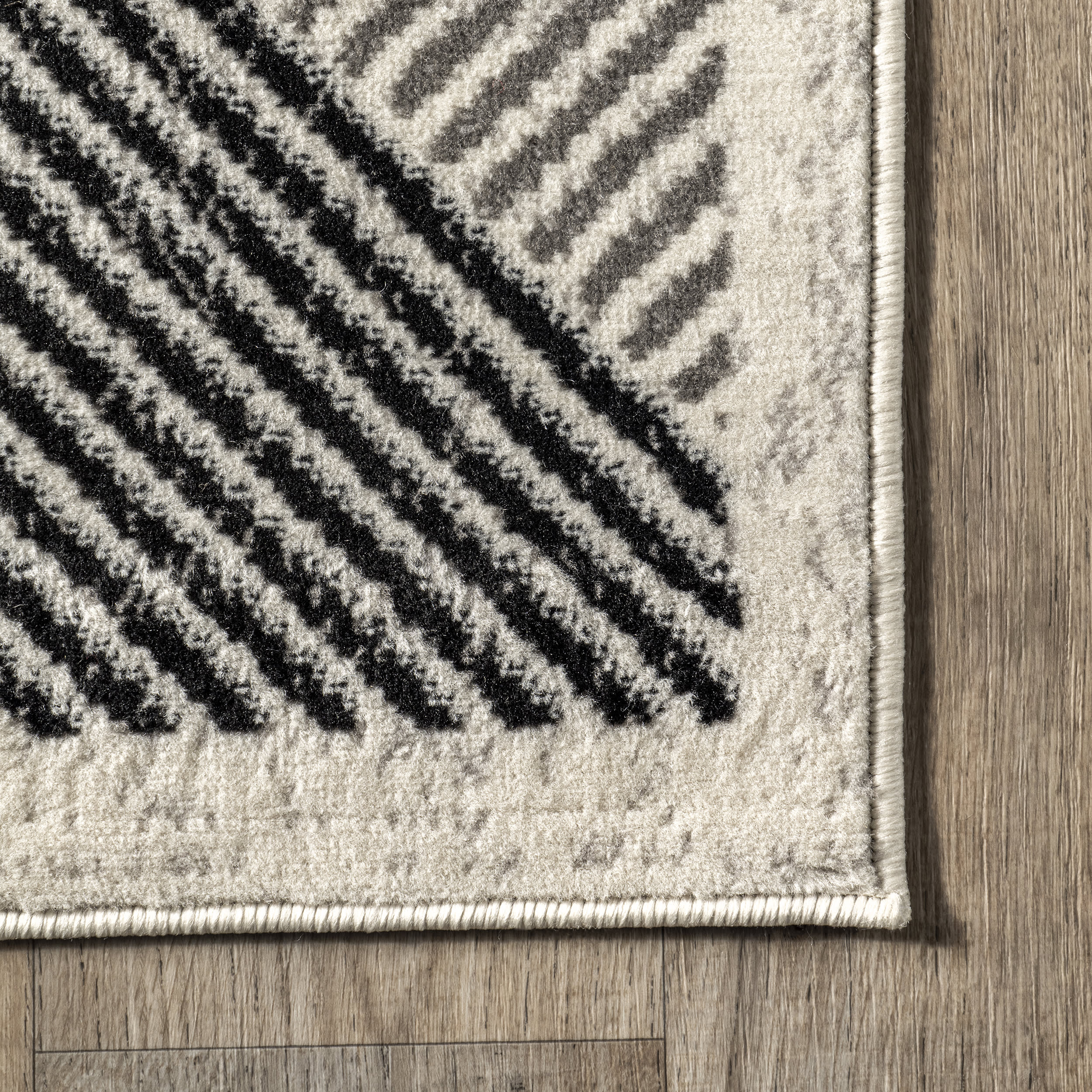 Mae Traverse Stripes Rug | Grey