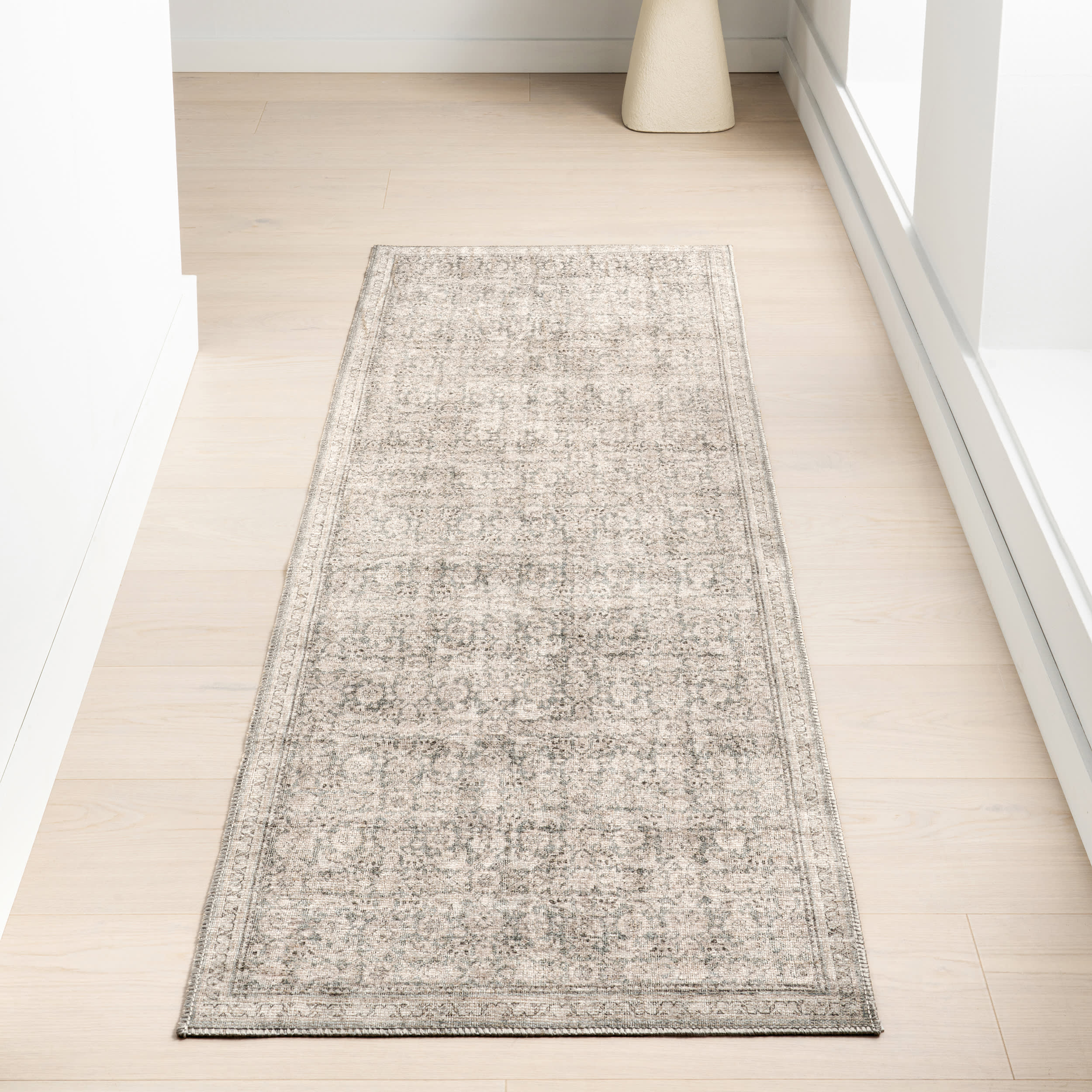 Morristown Antiqued Jute-Blend Rug | Grey